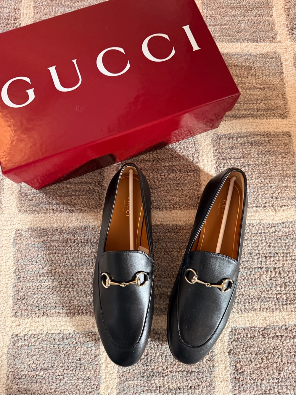 GUCCI Beautiful, Classic Black Horsebit Loafer Sz 39 NIB $1,160!!
